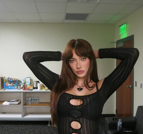Foto di nudo di fuga di OnlyFans di Olivia Obrien