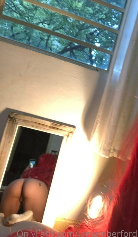 Foto di nudo di fuga di OnlyFans di Amber Ford