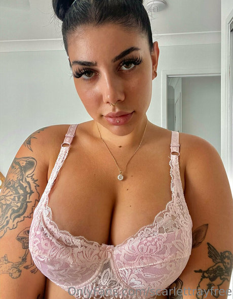 Foto di nudo di fuga di OnlyFans di Scarlettrayfree