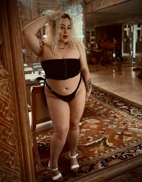 Foto di nudo di fuga di OnlyFans di Haileyrae20