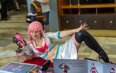 Anya Ichios