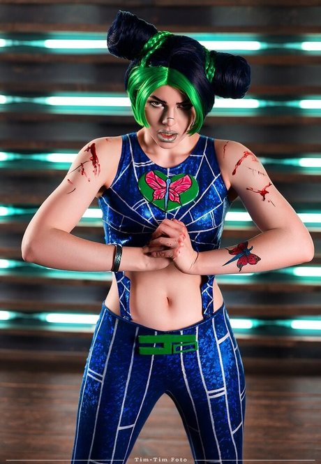 Anya Ichios