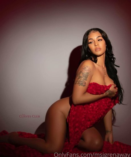 Foto di nudo di fuga di OnlyFans di Jasmine Grenaway