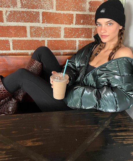 Foto di nudo di fuga di OnlyFans di Barbara Palvin