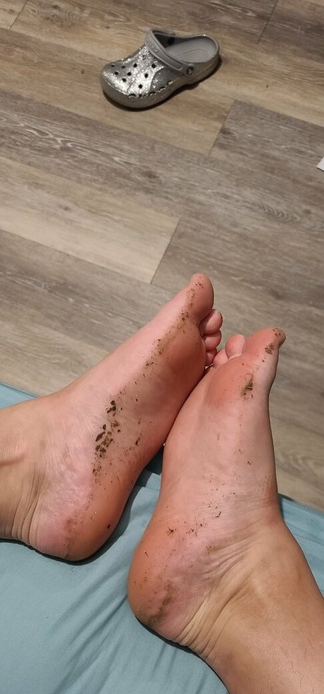 Smelliefeetsweetie