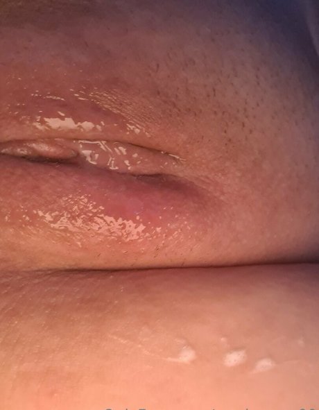 Foto di nudo di fuga di OnlyFans di Mariesnow00