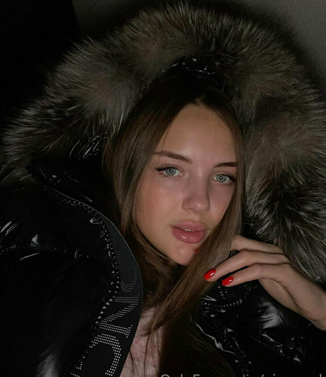 Foto di nudo di fuga di OnlyFans di Viangel