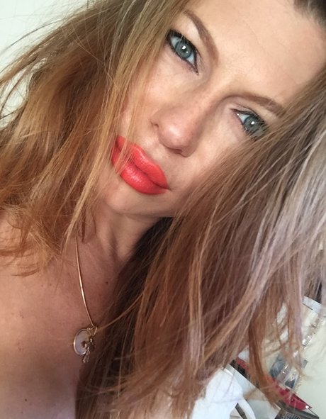 Foto di nudo di fuga di OnlyFans di Marina Orlova