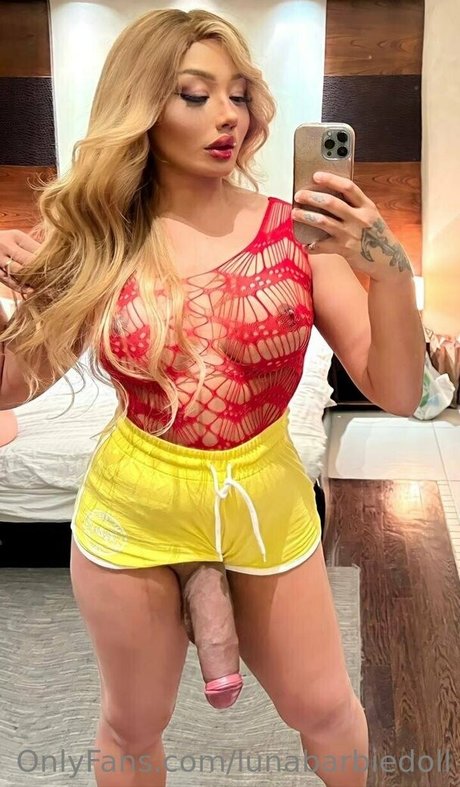 Lunabarbiedoll