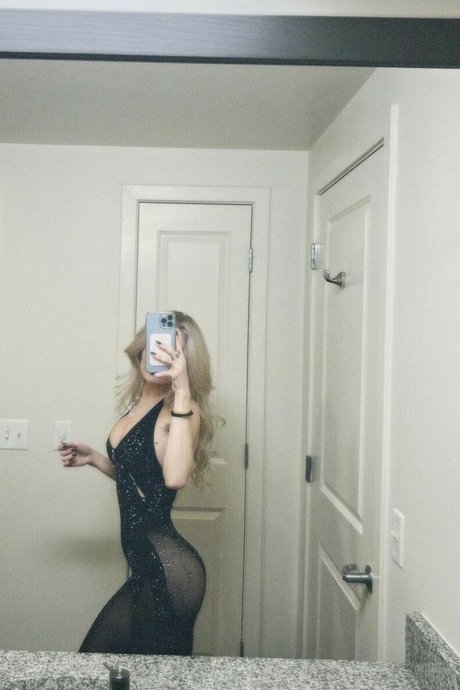 Foto di nudo di fuga di OnlyFans di Claudia Walsh