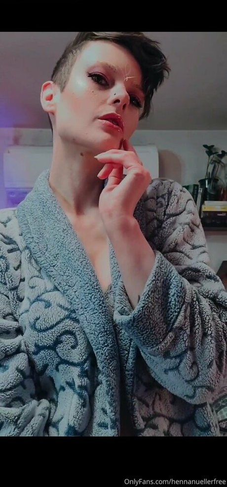 Foto di nudo di fuga di OnlyFans di Hennanuellerfree
