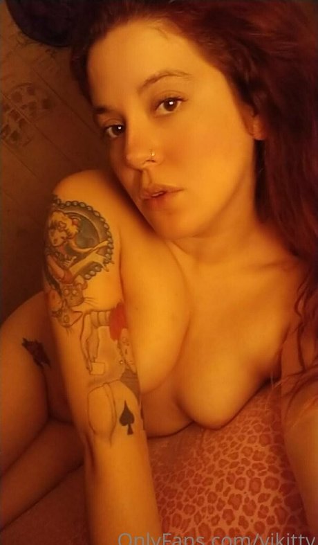 Foto di nudo di fuga di OnlyFans di Vikitty