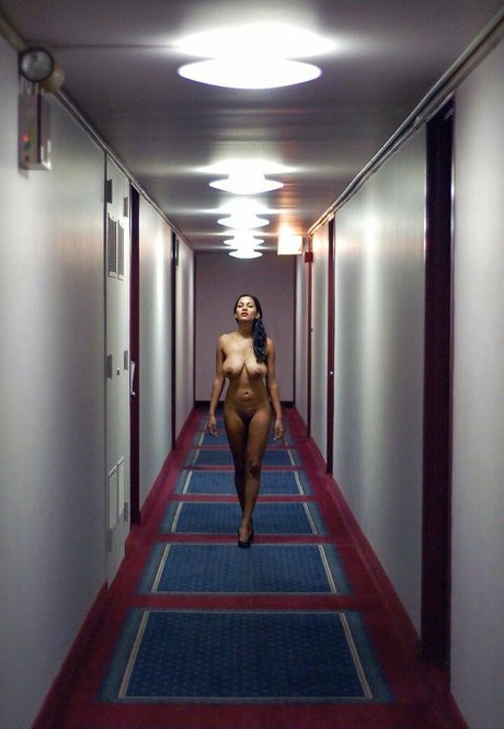 Foto di nudo di fuga di OnlyFans di Devithemodel