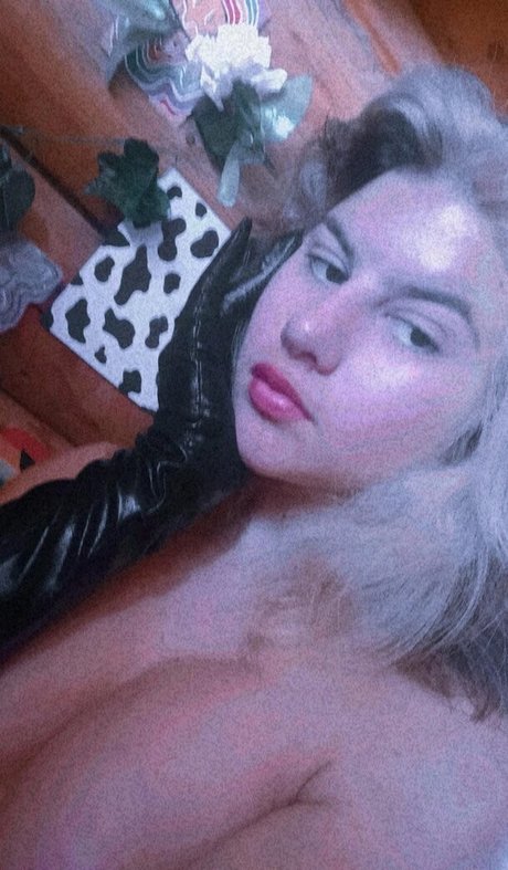 Foto di nudo di fuga di OnlyFans di Strangerabbit
