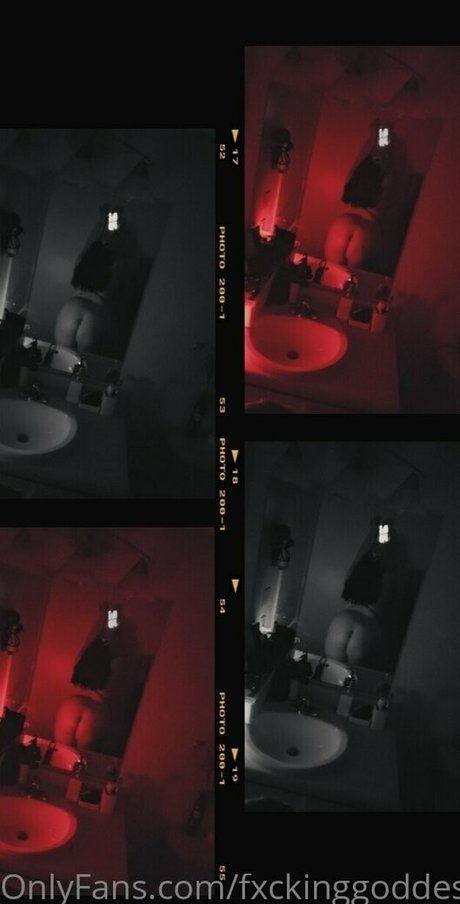 Foto di nudo di fuga di OnlyFans di Fxckinggoddes