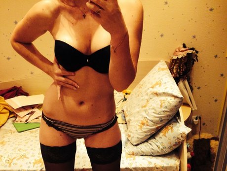 Foto di nudo di fuga di OnlyFans di Rosyblondbabe