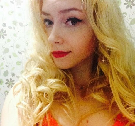 Foto di nudo di fuga di OnlyFans di Rosyblondbabe