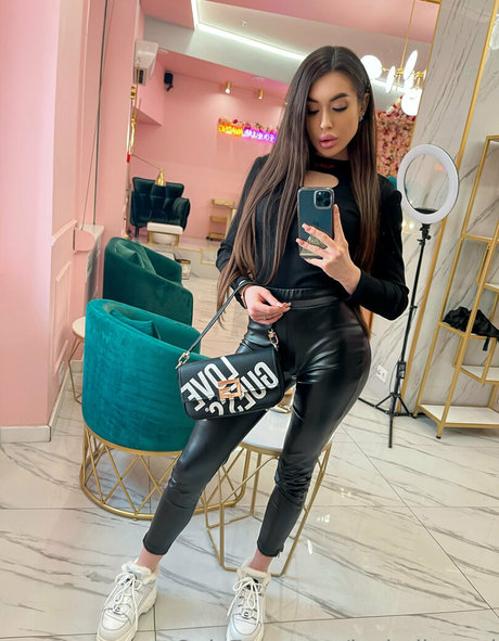 Dinadimond