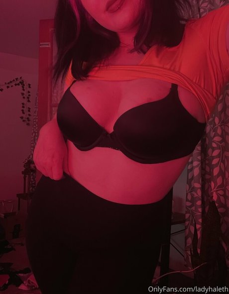 Foto di nudo di fuga di OnlyFans di Ladyhaleth