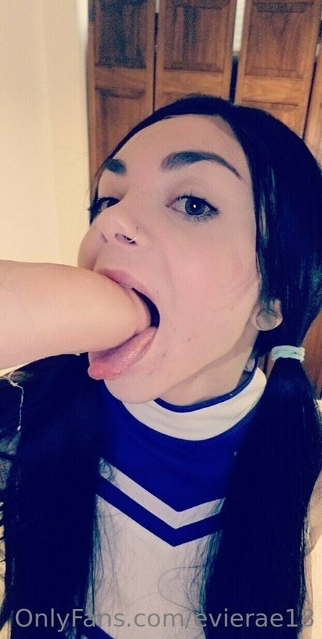 Evierae18