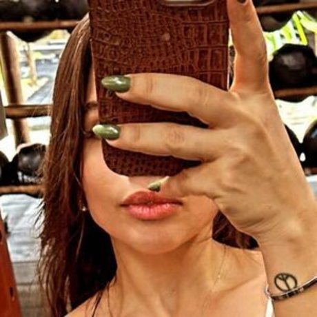 Foto di nudo di fuga di OnlyFans di Yasmin Cambui