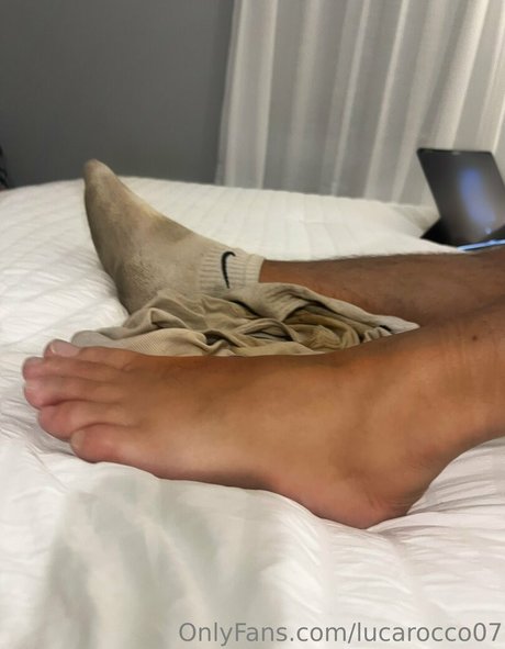 Foto di nudo di fuga di OnlyFans di Lucarocco07