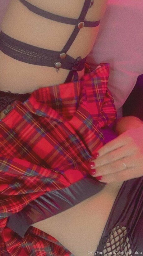 Foto di nudo di fuga di OnlyFans di Cherrishluluu