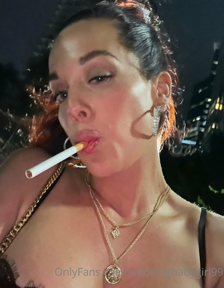 Smokingbabygirl99