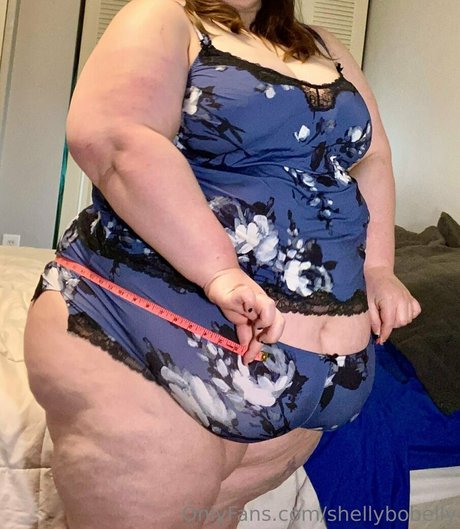 Foto di nudo di fuga di OnlyFans di Shellybobelly