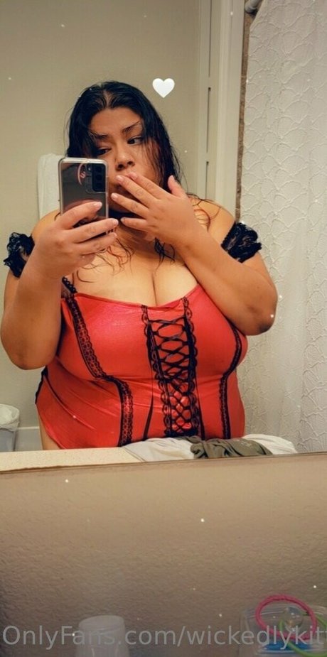 Foto di nudo di fuga di OnlyFans di Wickedlykitten