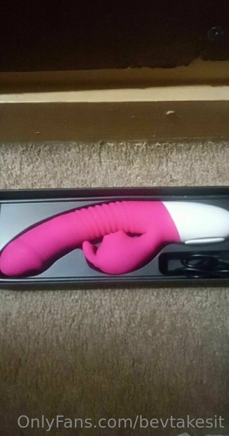 Foto di nudo di fuga di OnlyFans di Bevtakesit