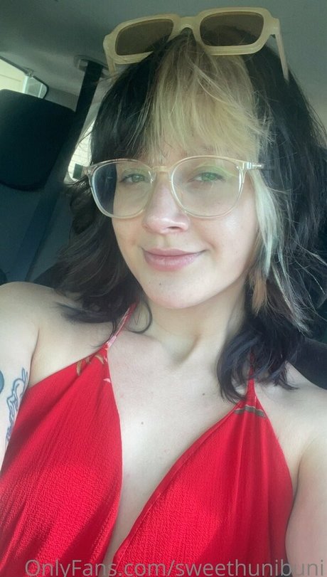 Foto di nudo di fuga di OnlyFans di Xcherrybxmbx