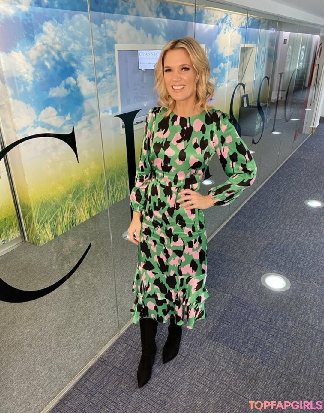 Foto di nudo di fuga di OnlyFans di Charlotte Hawkins #57 Foto di nudo di fuga di OnlyFans di Charlotte Hawkins #57