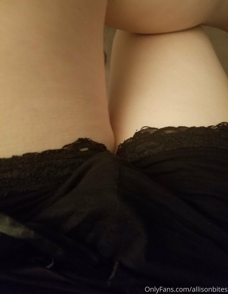 Foto di nudo di fuga di OnlyFans di Allisonbites