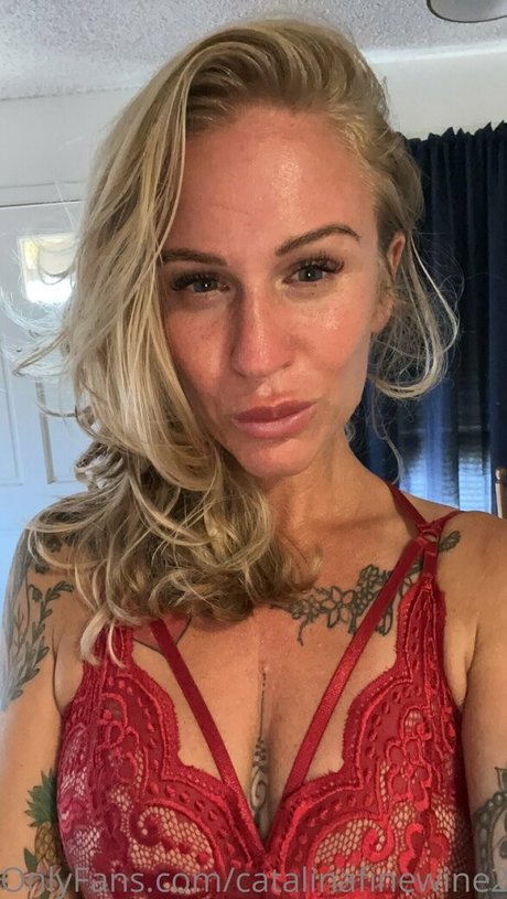 Foto di nudo di fuga di OnlyFans di Catalinafinewine2023