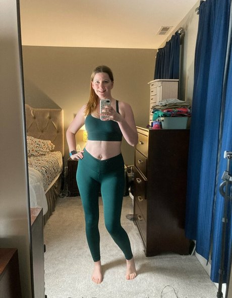 Foto di nudo di fuga di OnlyFans di Bootyshortsgirl