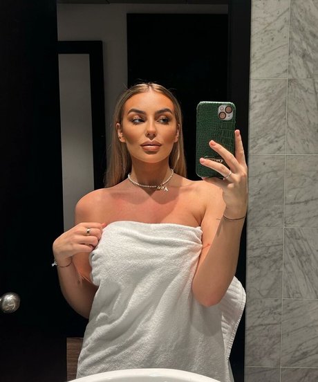 Danielle Tilly Wright