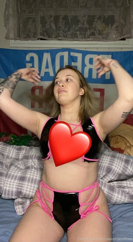 Foto di nudo di fuga di OnlyFans di Yourfavspicydragonfree