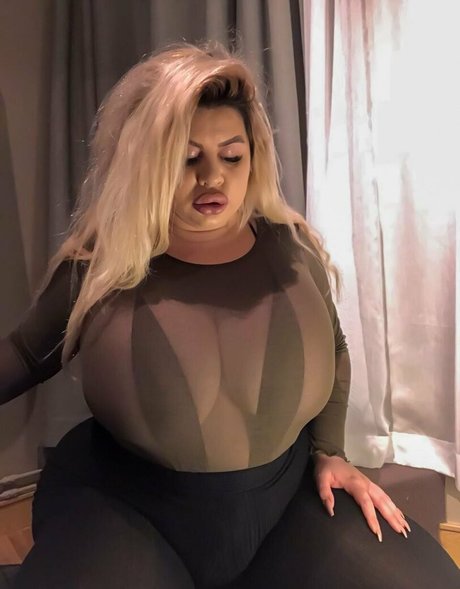 Foto di nudo di fuga di OnlyFans di Natashacrownfree