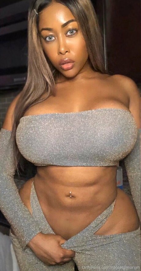 Foto di nudo di fuga di OnlyFans di Moreofmoriah