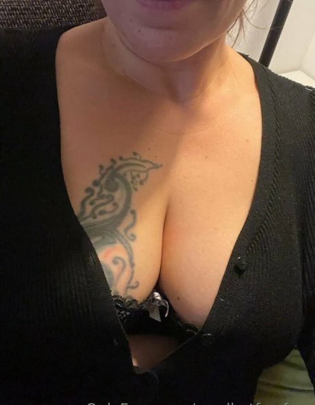 Foto di nudo di fuga di OnlyFans di Ruralhotfoxfree