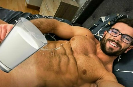 Foto di nudo di fuga di OnlyFans di Folledemente