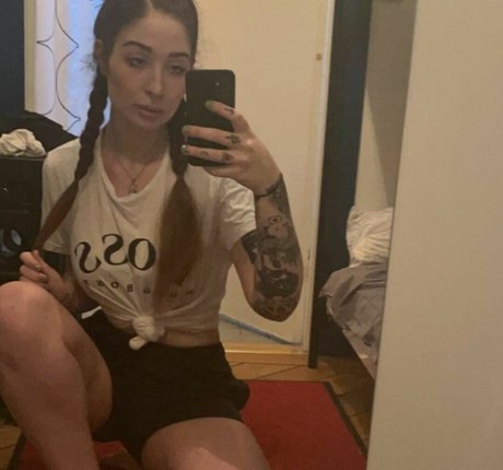 Foto di nudo di fuga di OnlyFans di Anastasiamcqueen
