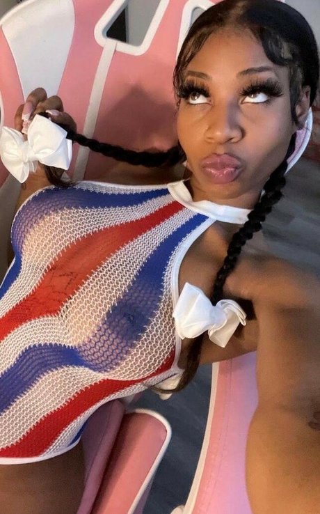 Foto di nudo di fuga di OnlyFans di Cdrizzle800