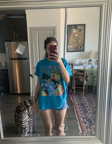 Foto di nudo di fuga di OnlyFans di Allie
