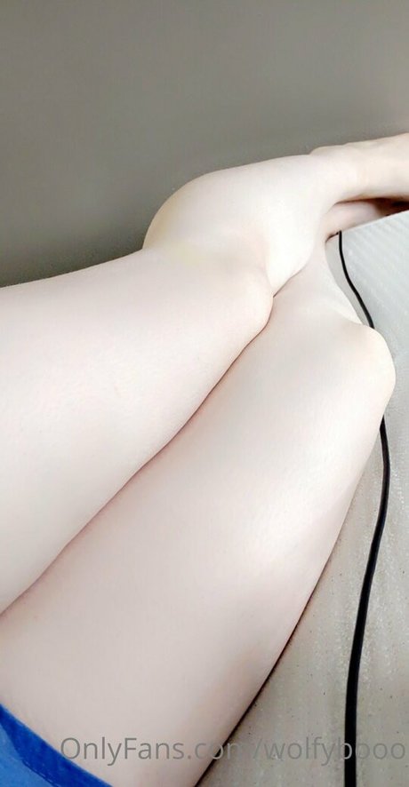 Foto di nudo di fuga di OnlyFans di Wolfybooo