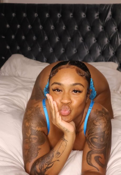 Therealbombshell_mint