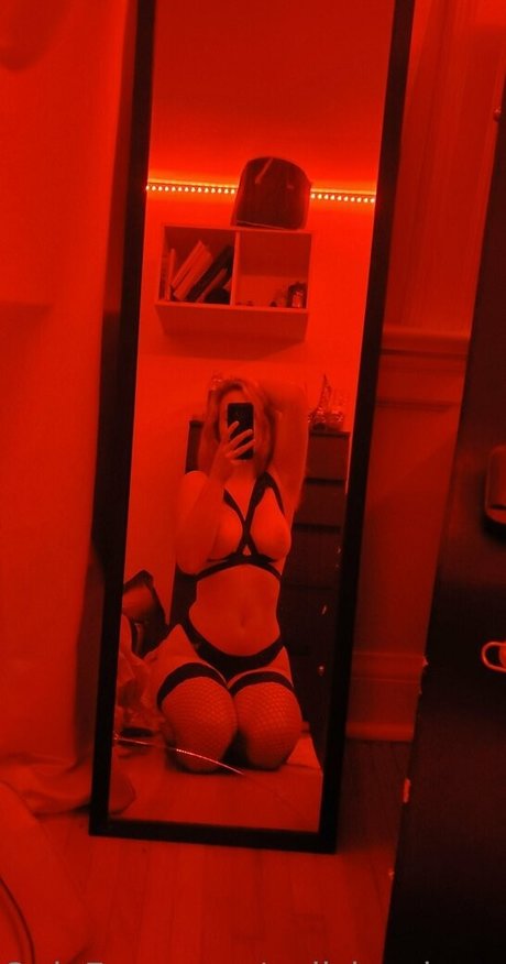 Foto di nudo di fuga di OnlyFans di Polishprincess