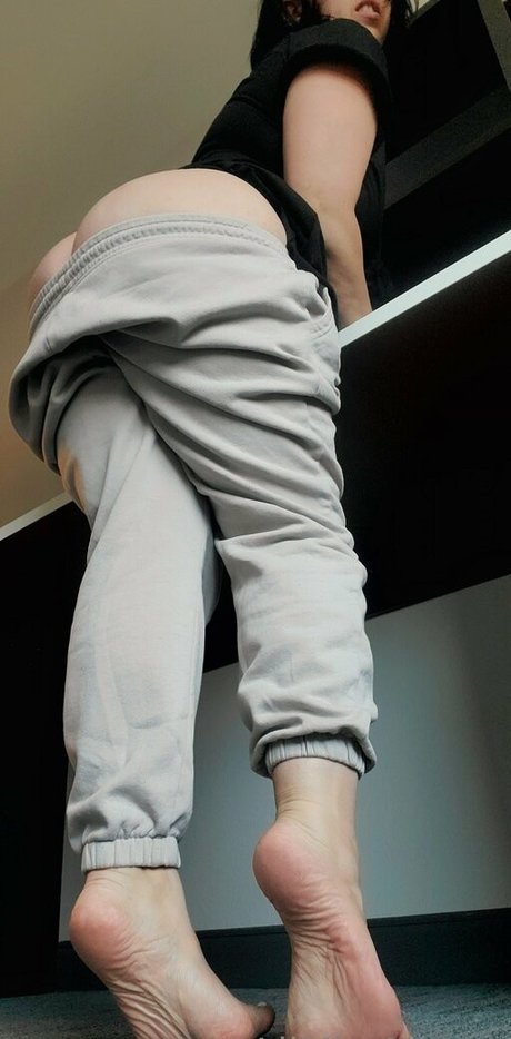 Foto di nudo di fuga di OnlyFans di Lilmissnaaya
