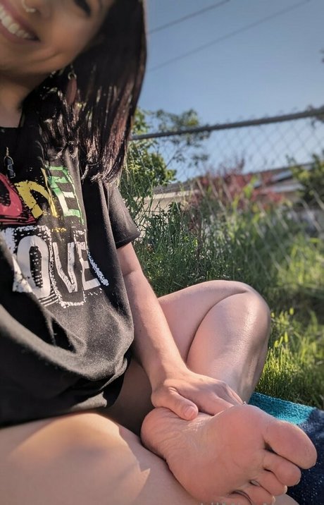 Foto di nudo di fuga di OnlyFans di Lilmissnaaya